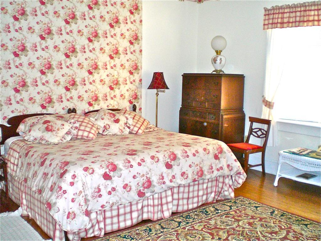 Whistler'S Inn Ленъкс Стая снимка